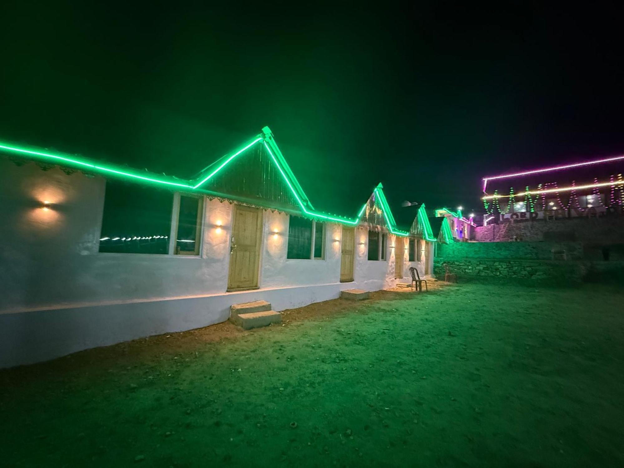 Hotel Lord Shiva Dimension Tosh Exterior foto